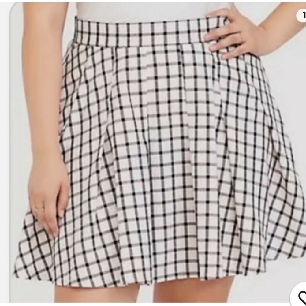 Torrid Black and White Skater Mini Skirt